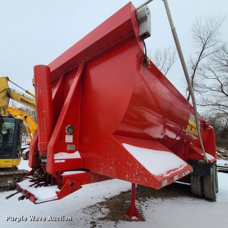 image for item IQ9021 2000 Transcraft end dump trailer