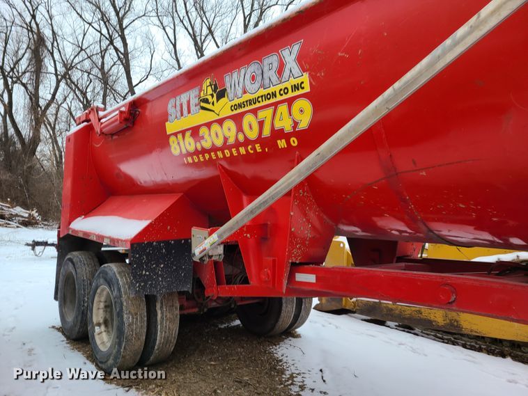 image for item IQ9021 2000 Transcraft end dump trailer