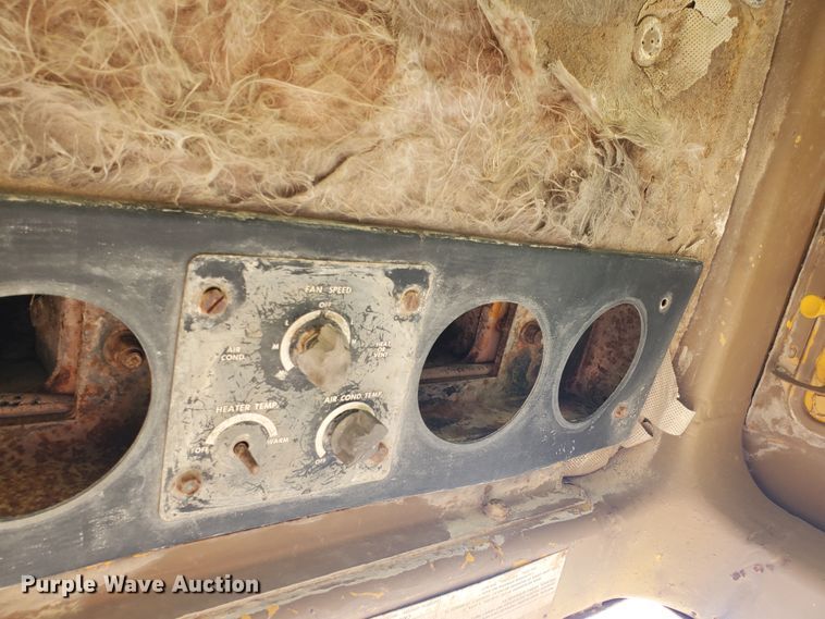 image for item IU9000 1977 Caterpillar 623B  water wagon