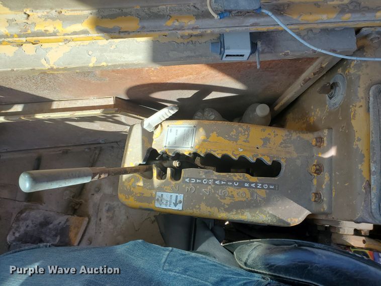 image for item IU9000 1977 Caterpillar 623B  water wagon