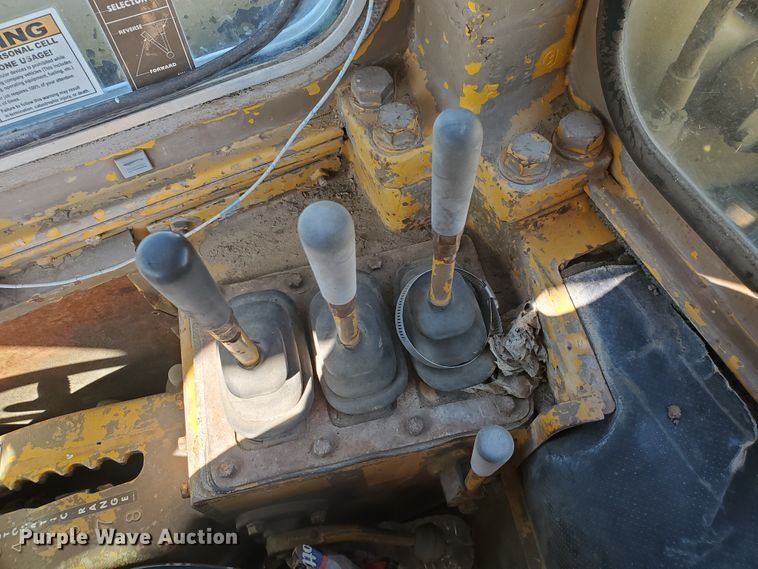 image for item IU9000 1977 Caterpillar 623B  water wagon