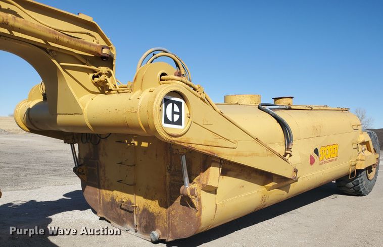 image for item IU9000 1977 Caterpillar 623B  water wagon