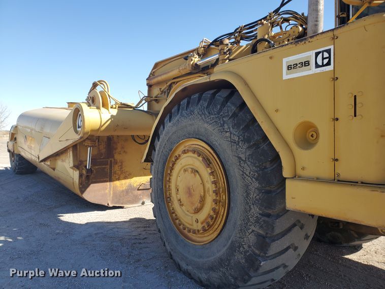 image for item IU9000 1977 Caterpillar 623B  water wagon