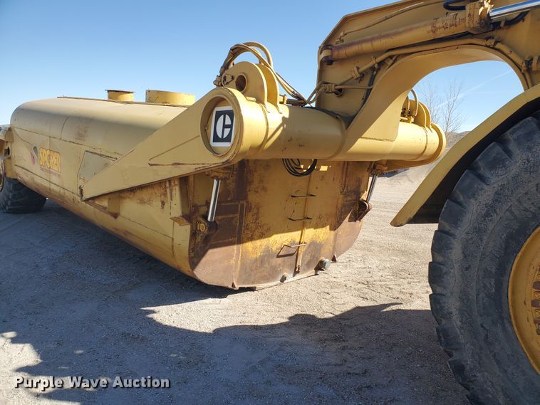 image for item IU9000 1977 Caterpillar 623B  water wagon