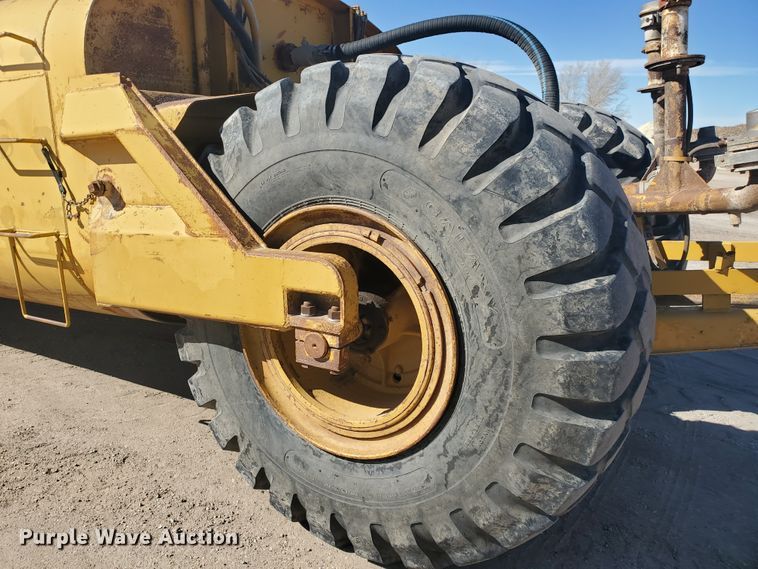 image for item IU9000 1977 Caterpillar 623B  water wagon