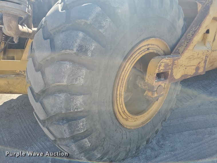 image for item IU9000 1977 Caterpillar 623B  water wagon