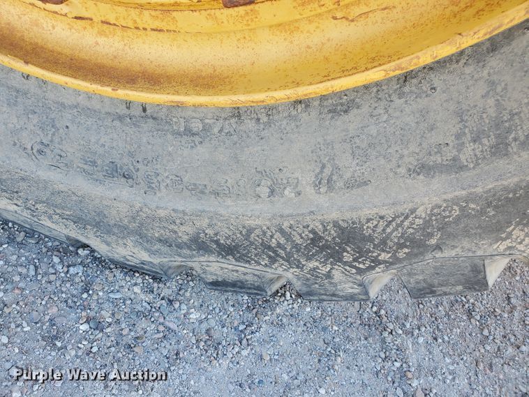 image for item IU9000 1977 Caterpillar 623B  water wagon