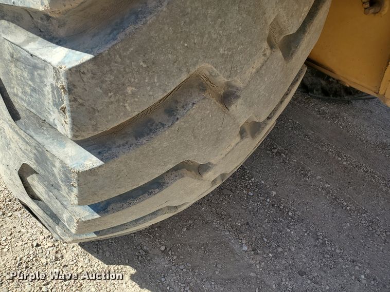 image for item IU9000 1977 Caterpillar 623B  water wagon