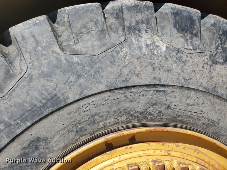 image for item IU9000 1977 Caterpillar 623B  water wagon