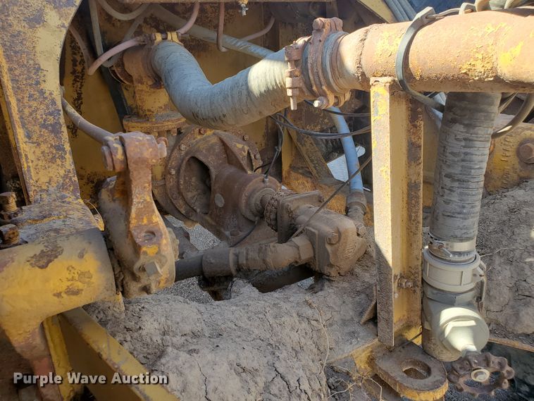 image for item IU9000 1977 Caterpillar 623B  water wagon