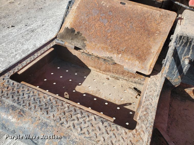 image for item IU9002 2008 Kenworth T800B  vacuum truck