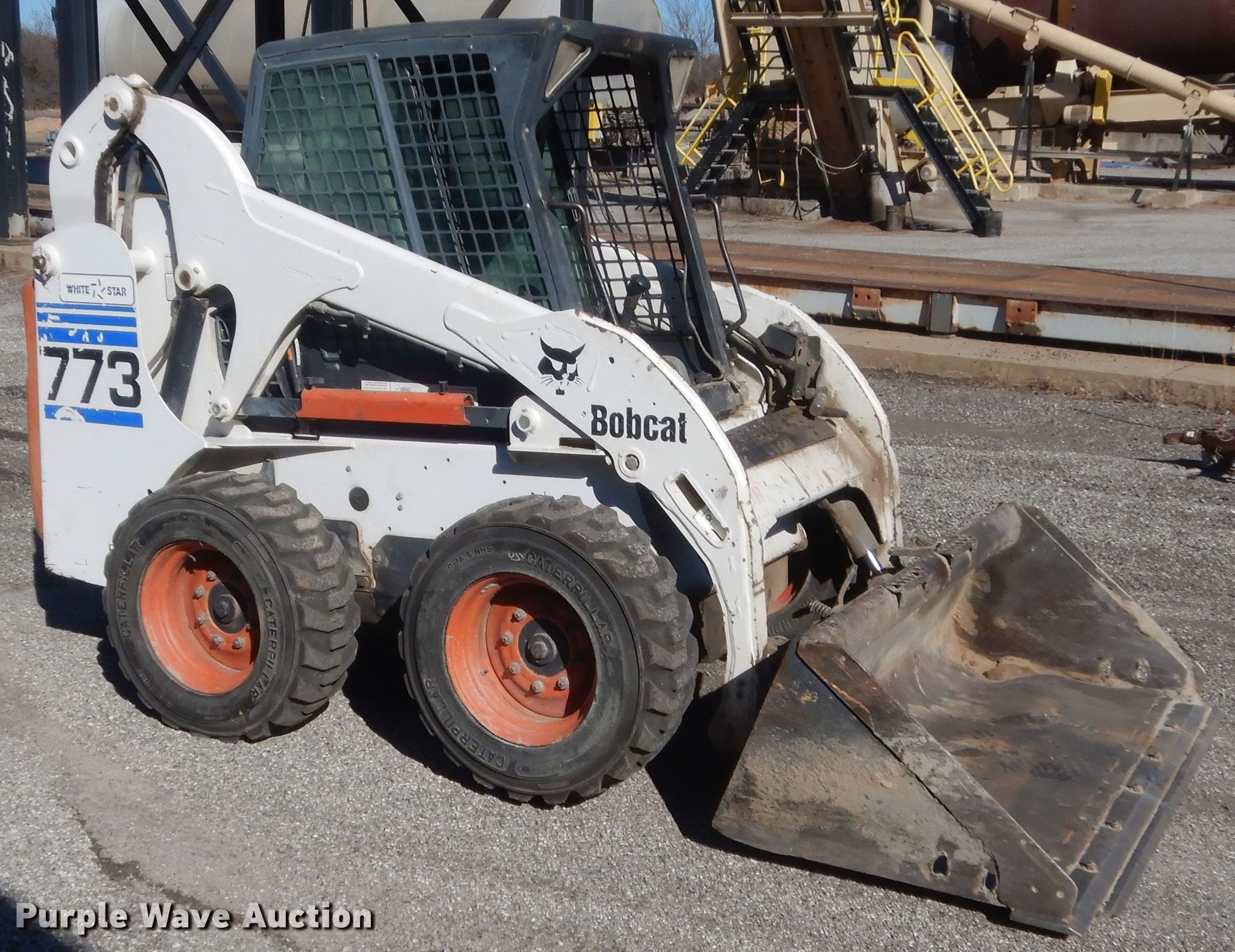 2001 Bobcat 773 skid steer loader in Cushing, OK | Item DJ2381 for sale