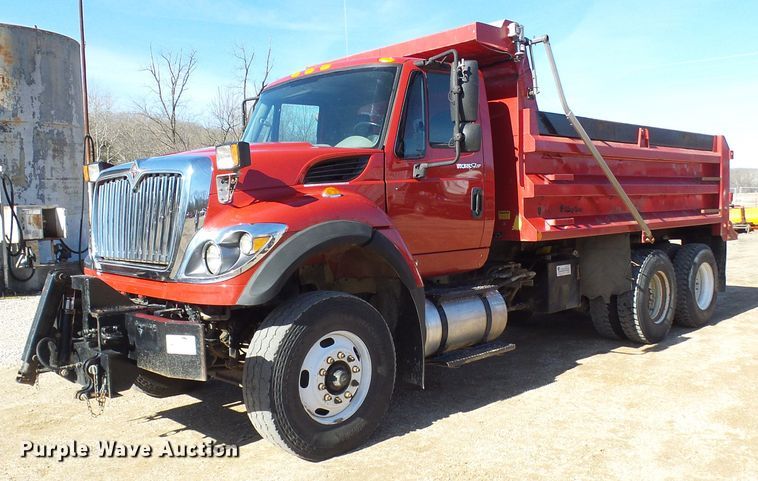 image for item DC2753 2014 International 7500  dump truck