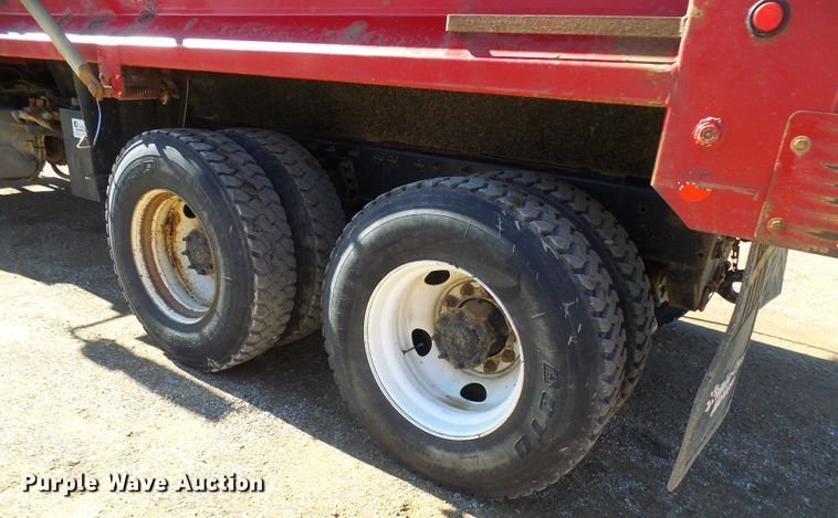 image for item DC2753 2014 International 7500  dump truck