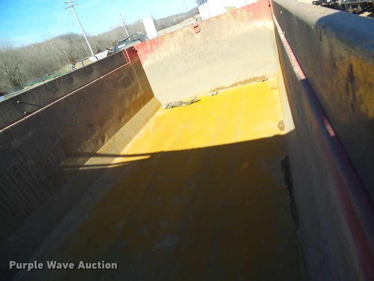 image for item DC2753 2014 International 7500  dump truck