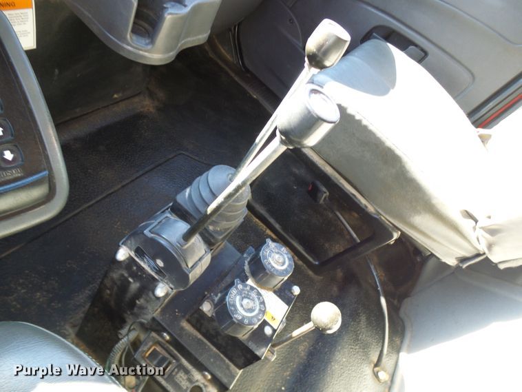 image for item DC2753 2014 International 7500  dump truck