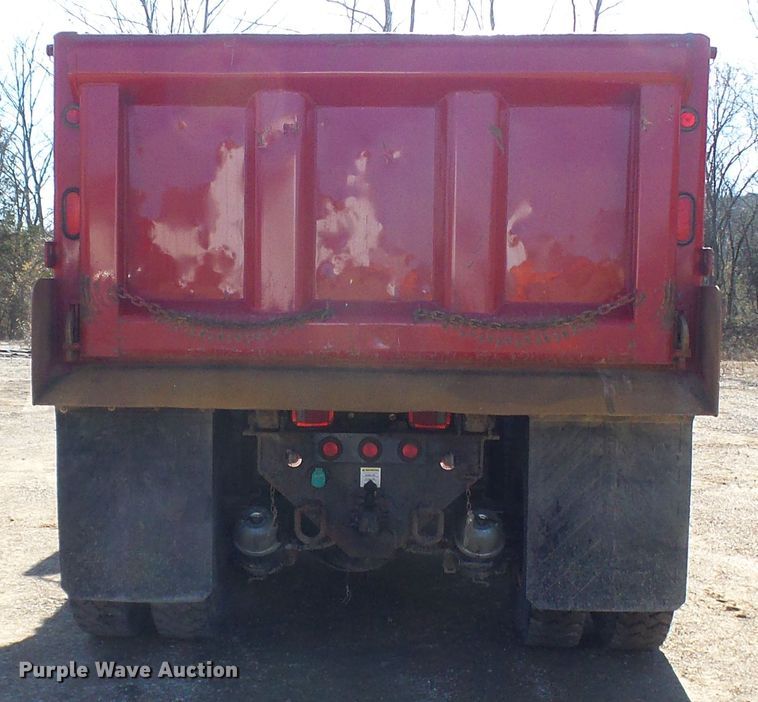 image for item DC2754 2018 International 7500  dump truck