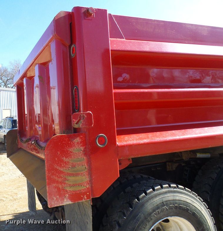 image for item DC2754 2018 International 7500  dump truck