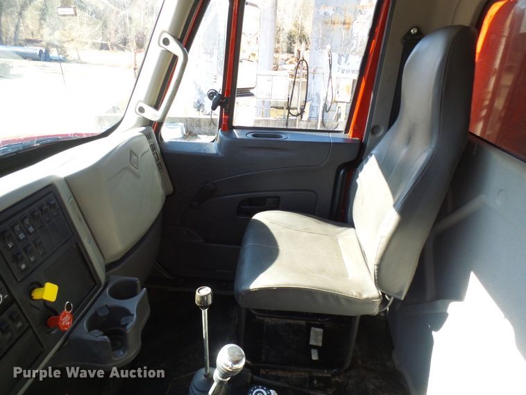 image for item DC2754 2018 International 7500  dump truck