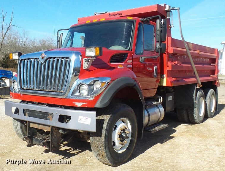 image for item DC2755 2013 International 7500  dump truck