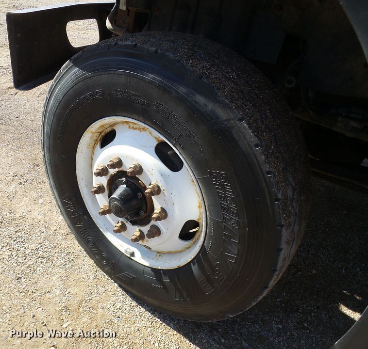 image for item DC2755 2013 International 7500  dump truck