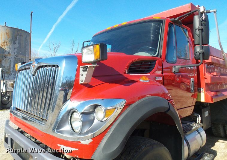 image for item DC2755 2013 International 7500  dump truck