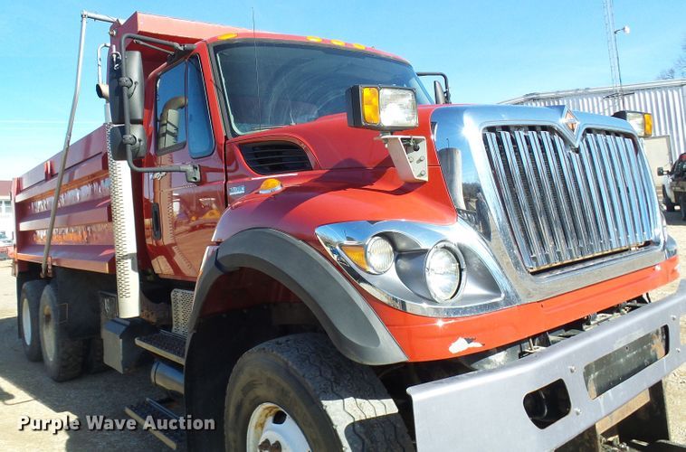 image for item DC2755 2013 International 7500  dump truck