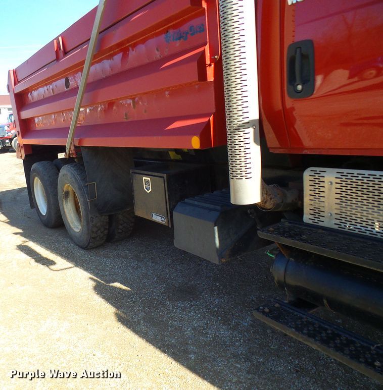 image for item DC2755 2013 International 7500  dump truck