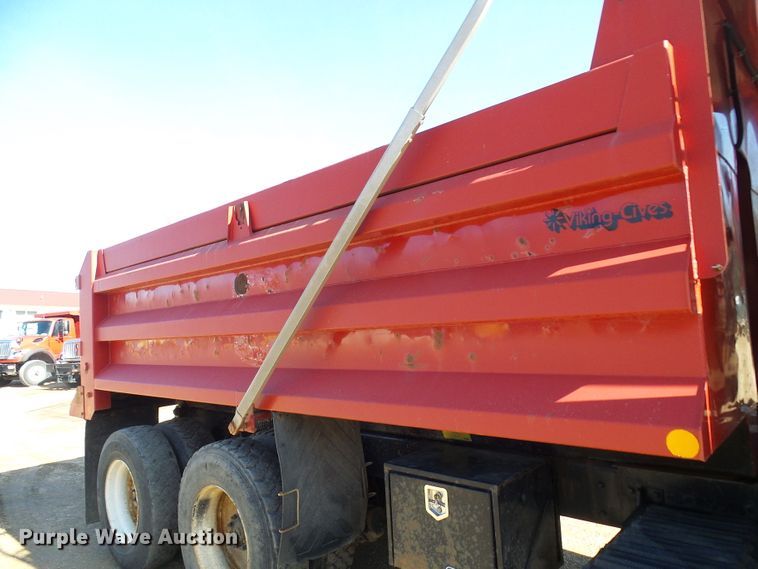 image for item DC2755 2013 International 7500  dump truck