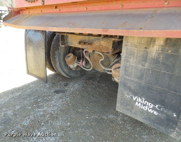 image for item DC2755 2013 International 7500  dump truck