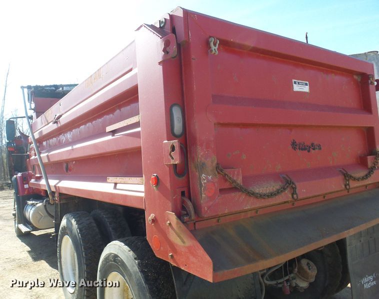 image for item DC2755 2013 International 7500  dump truck
