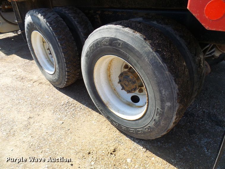 image for item DC2755 2013 International 7500  dump truck