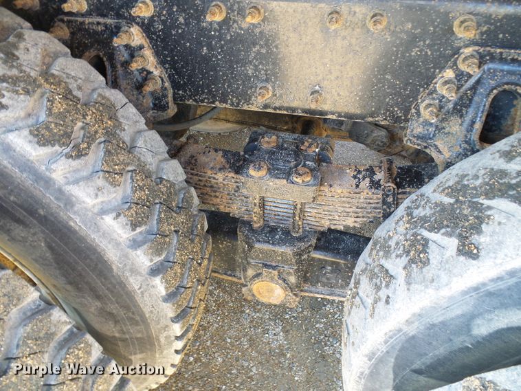 image for item DC2755 2013 International 7500  dump truck