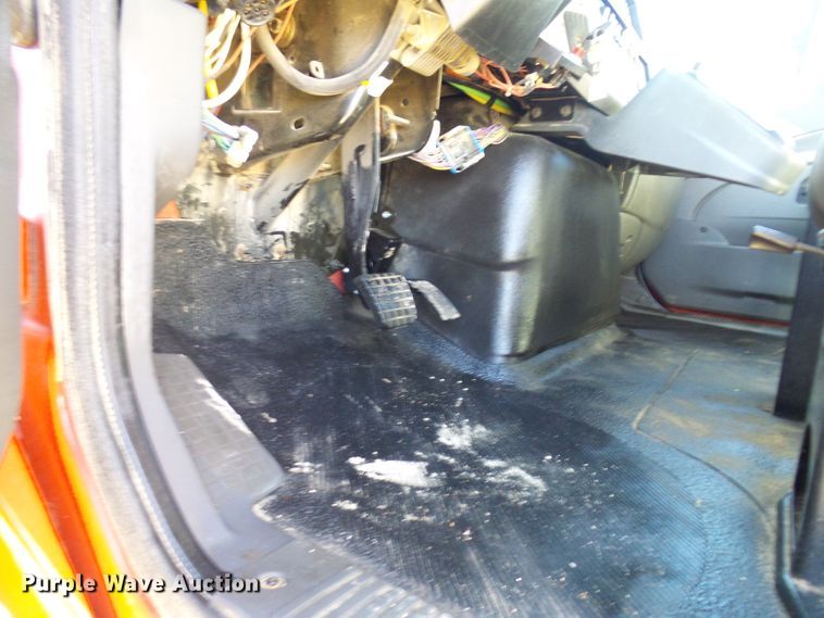 image for item DC2755 2013 International 7500  dump truck