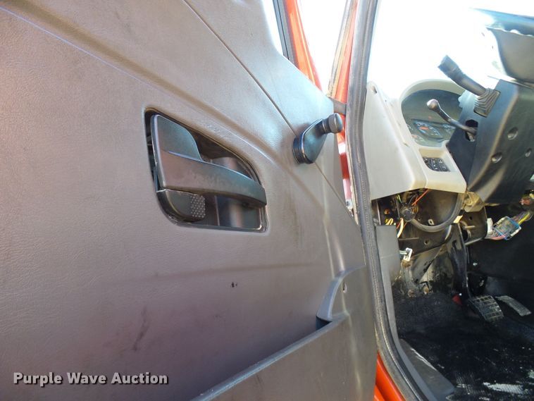 image for item DC2755 2013 International 7500  dump truck