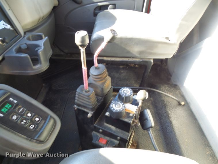 image for item DC2755 2013 International 7500  dump truck