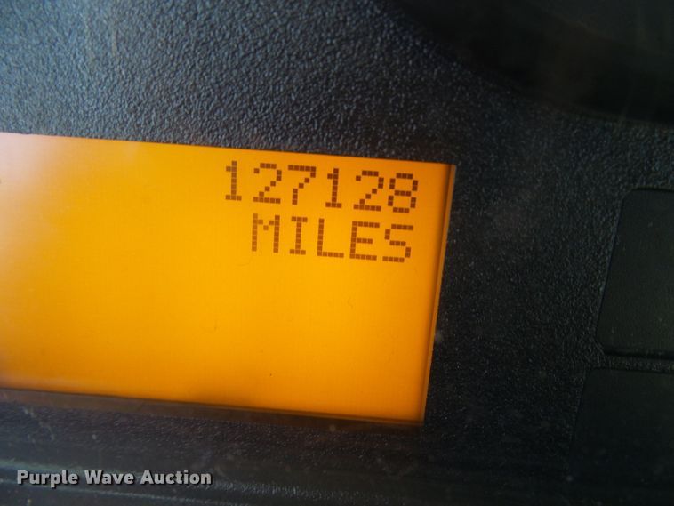 image for item DC2755 2013 International 7500  dump truck