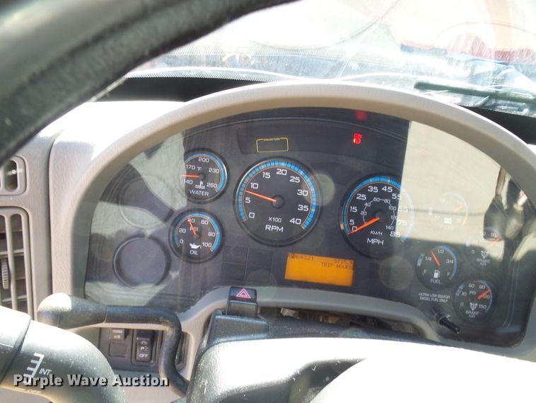 image for item DC2755 2013 International 7500  dump truck