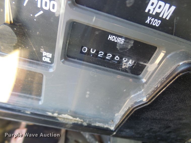 image for item DC2756 2002 International 4900  dump truck