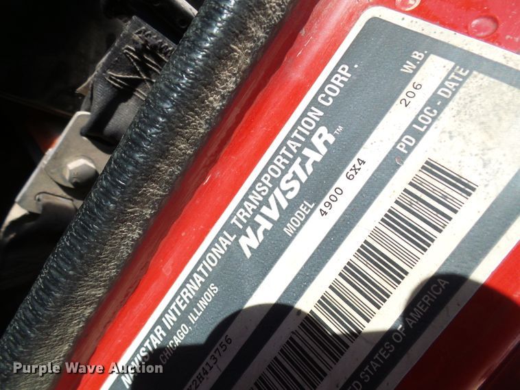 image for item DC2756 2002 International 4900  dump truck