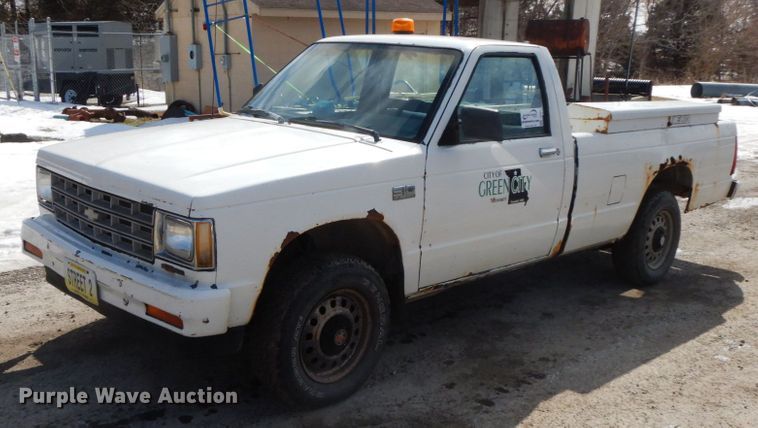 image for item DF6447 1989 Chevrolet S10  pickup truck