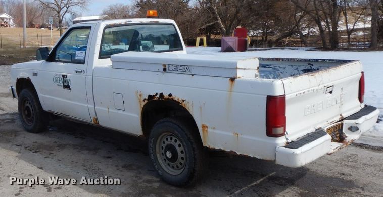 image for item DF6447 1989 Chevrolet S10  pickup truck