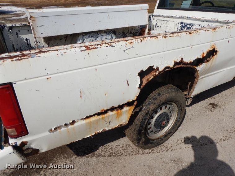 image for item DF6447 1989 Chevrolet S10  pickup truck