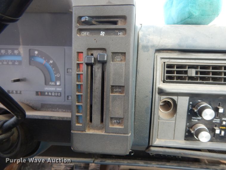 image for item DF6447 1989 Chevrolet S10  pickup truck