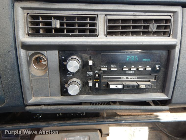 image for item DF6447 1989 Chevrolet S10  pickup truck