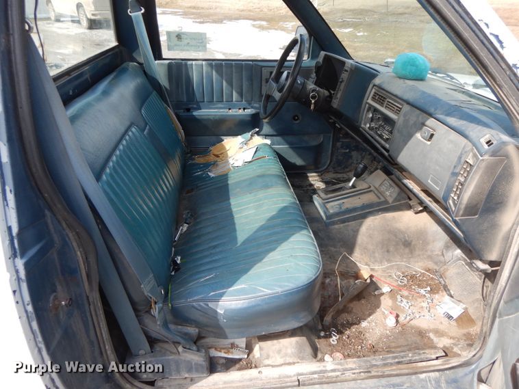 image for item DF6447 1989 Chevrolet S10  pickup truck