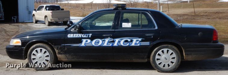 image for item DF6448 2006 Ford Crown Victoria Police Interceptor