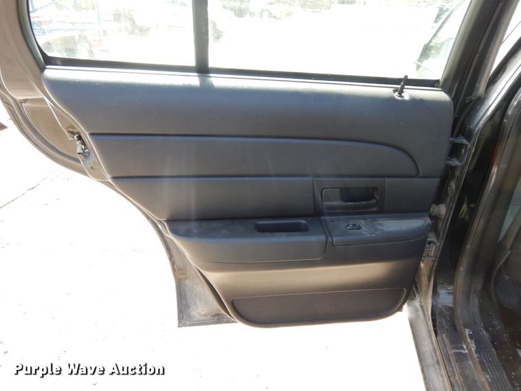 image for item DF6448 2006 Ford Crown Victoria Police Interceptor