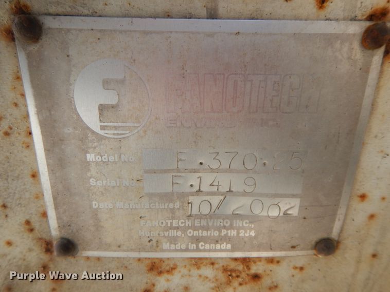 image for item DF6449 2003 International 7400  refuse truck