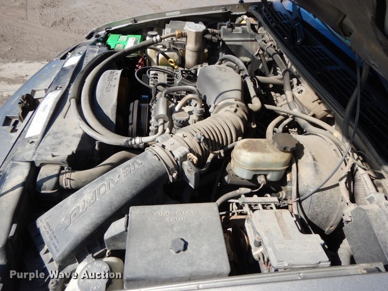 image for item DF6450 2001 GMC Sonoma SLS  Ext. Cab pickup truck